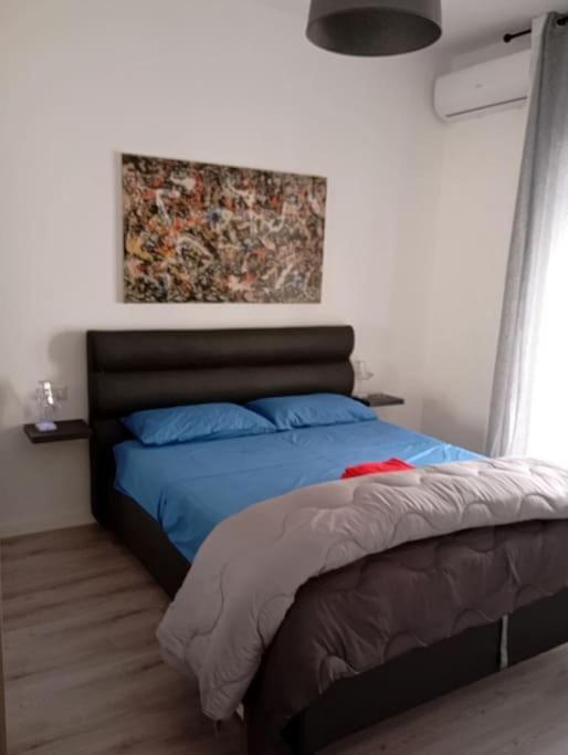 Andrea Central Apartment Бари Екстериор снимка
