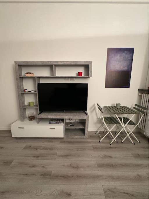Andrea Central Apartment Бари Екстериор снимка