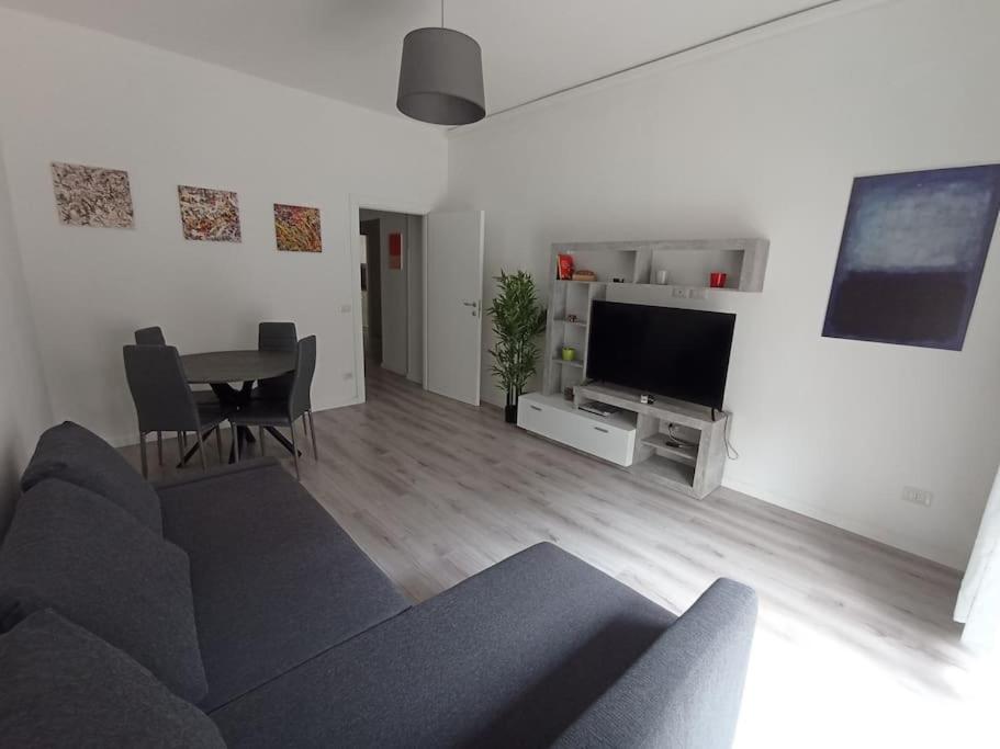 Andrea Central Apartment Бари Екстериор снимка